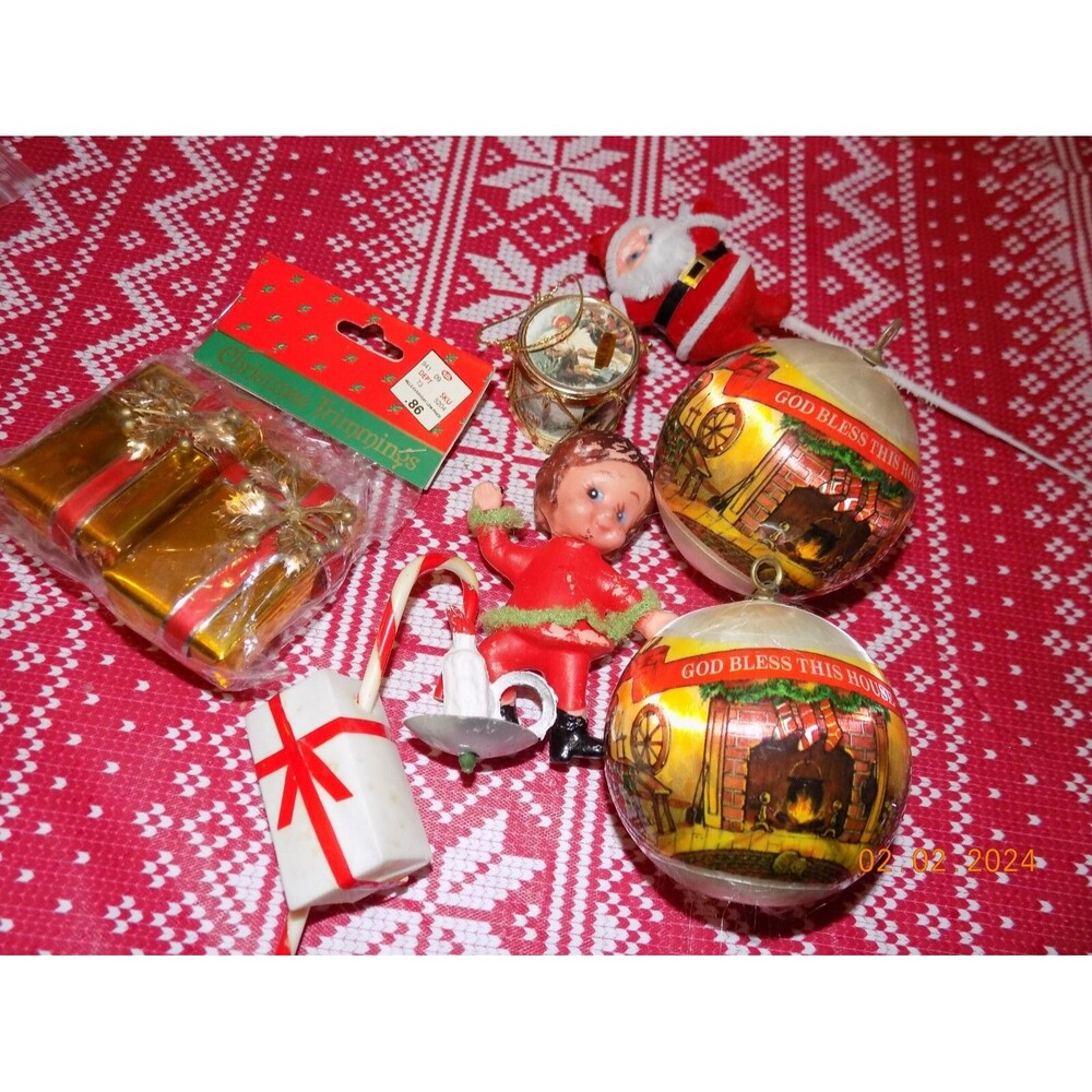 Lot of vintage Christmas ornaments